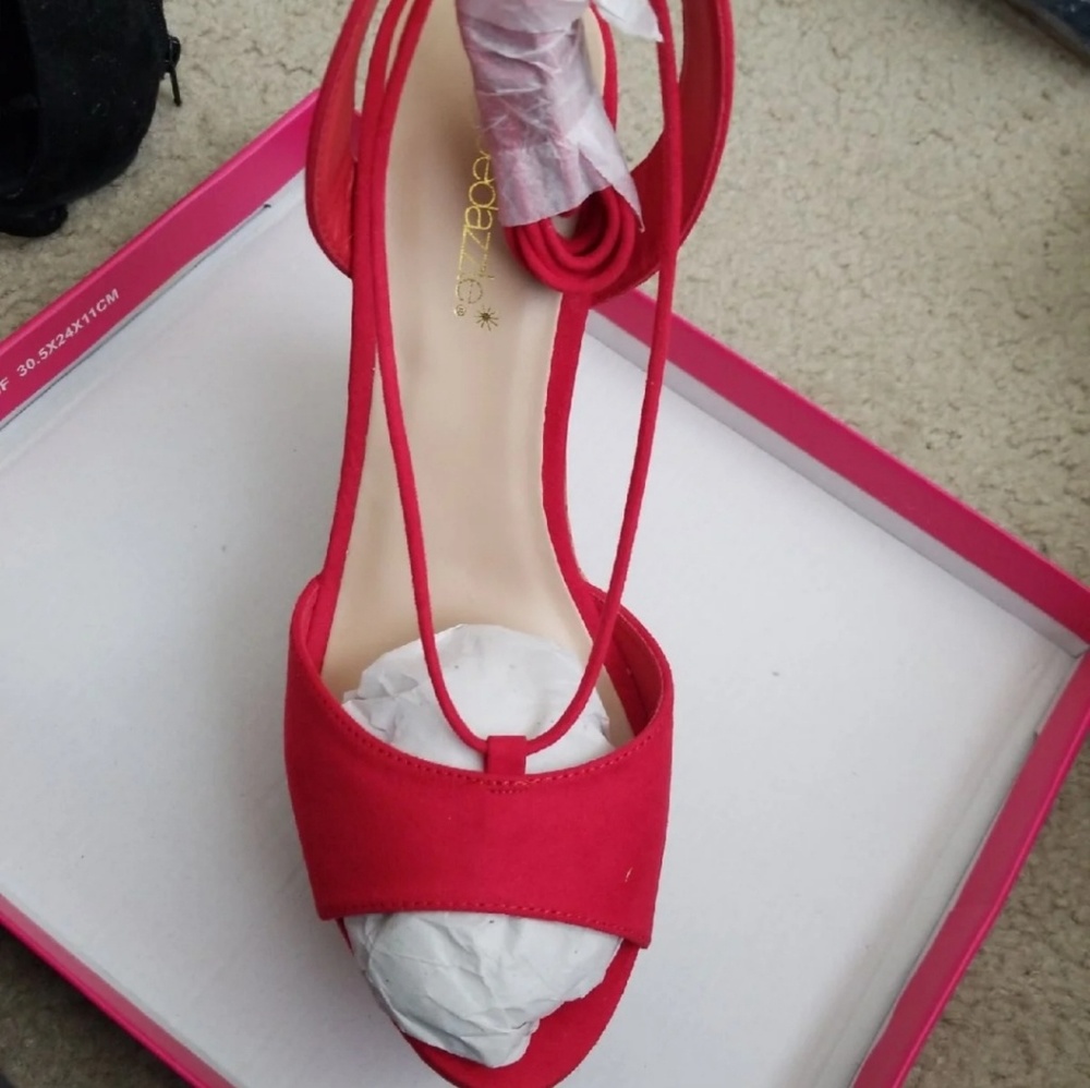 Red Wedges